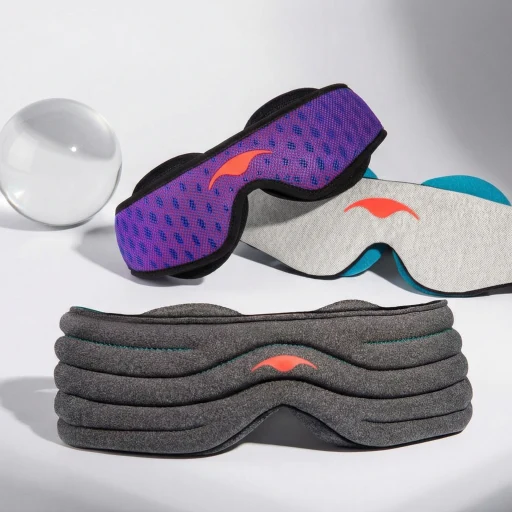 Manta Sleep Mask fit close-up